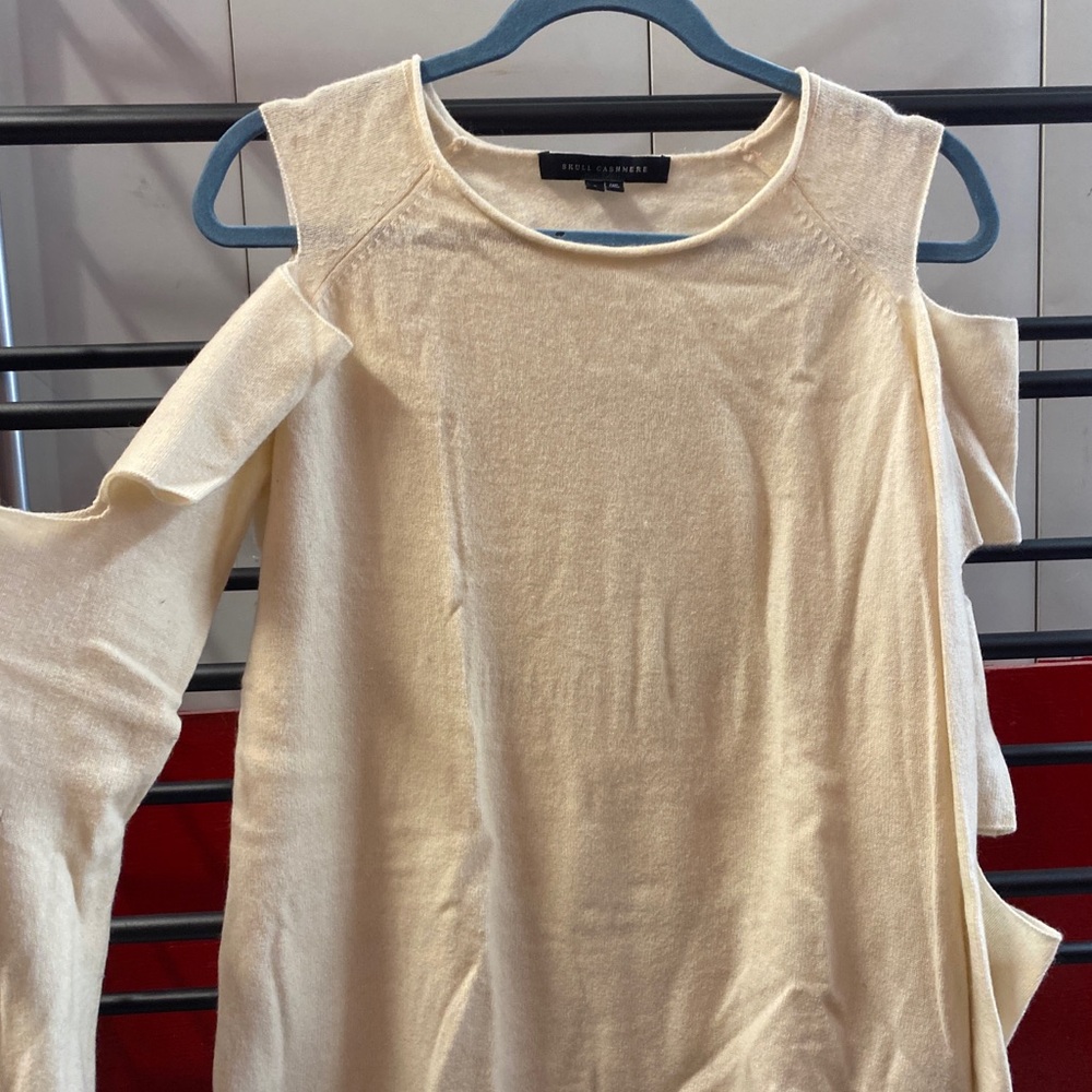 Skull Cashmere Cut Sleeve Sweater | Size M